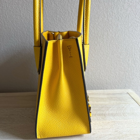 MICHAEL KORS Mercer Tote In Sunflower - Picture 6 of 14
